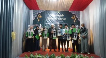 Tujuh Peserta Desa Kota Batu Mendapatkan Piala dari Kegiatan Dari Musabaqoh Tilawatil Qur’an (MTQ) Tingkat Kecamatan Ciomas Kabupaten Bogor