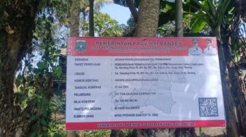 Realisasi PSU Pekerjaan Jalan Lingkungan Pemukiman, Paving Block Kp. Geledug Desa Gabus Kecamatan Kopo Diduga Asal Jadi.