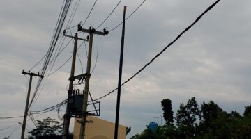 Pemasangan Tiang Jalur Wi – Fi My Republik Diduga Tanpa Izin Hanya Memanfaatkan Ketua Lingkungan