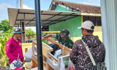 Pedagang Sayur Keliling Ikut Rasakan Berkah TMMD Reguler ke-128 Kodim Sragen